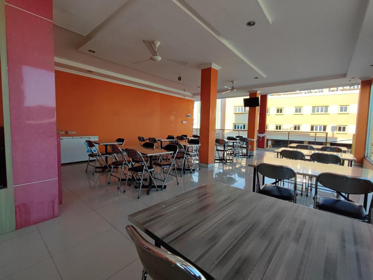 Collection O 91464 7 Dream Hotel Palembang Exterior photo